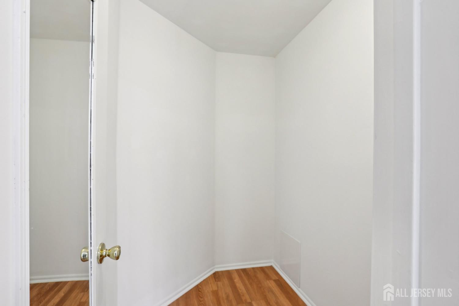 306 Holly Drive, Perth Amboy, NJ, 08861 image 22
