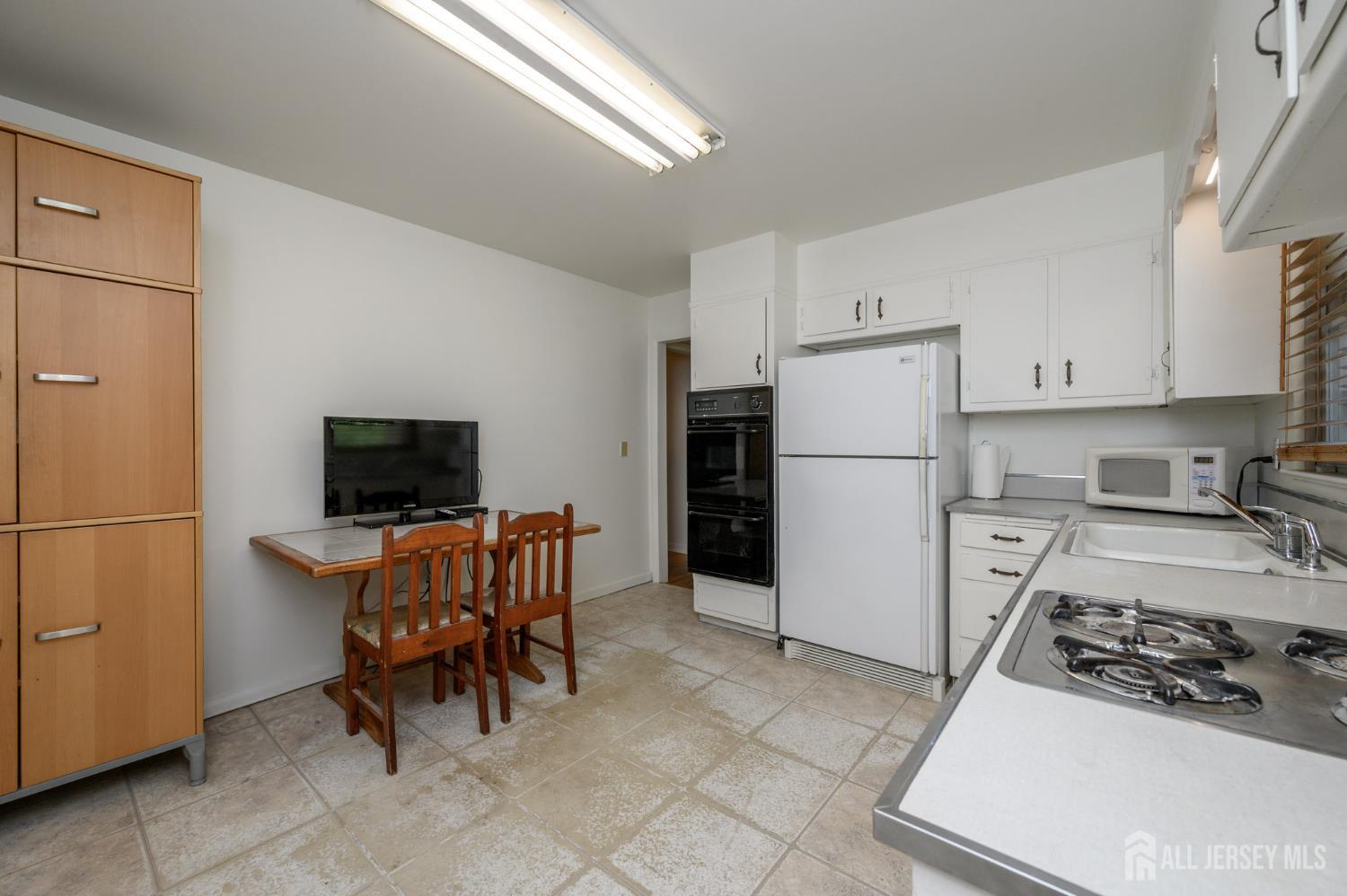 270 Ashwood Avenue, Kenilworth, NJ, 07033 image 12
