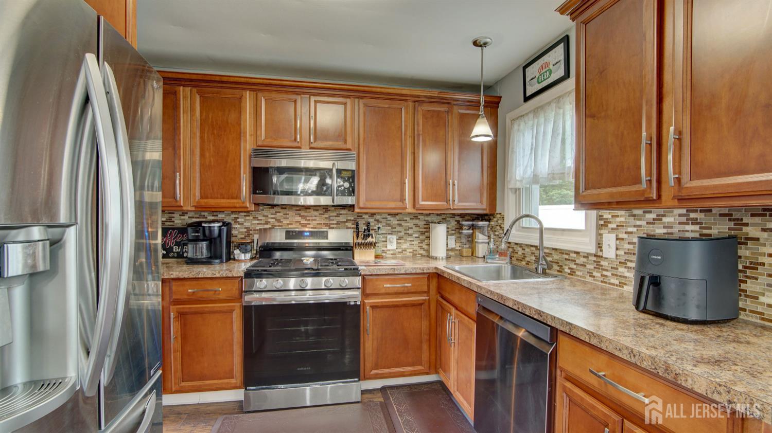 27 Carlton Avenue, Monroe, NJ, 08831 image 9