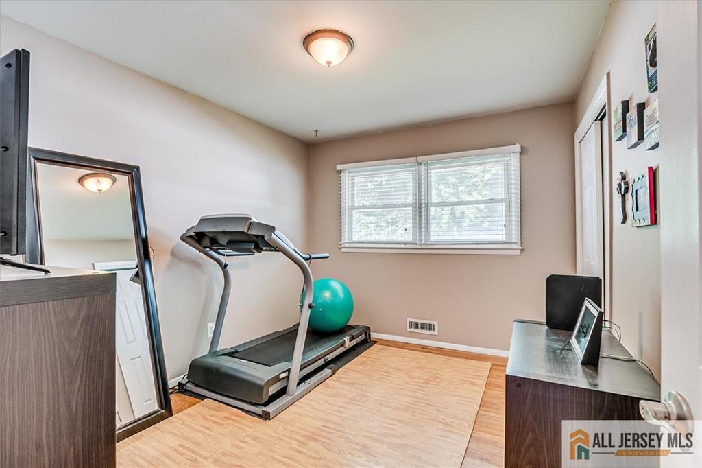 20 Melville Road, Edison, NJ, 08817 image 16