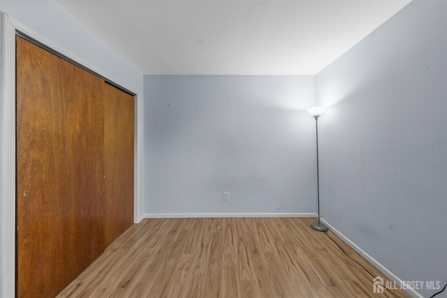231 old Road, Sewaren, NJ, 07077 image 7