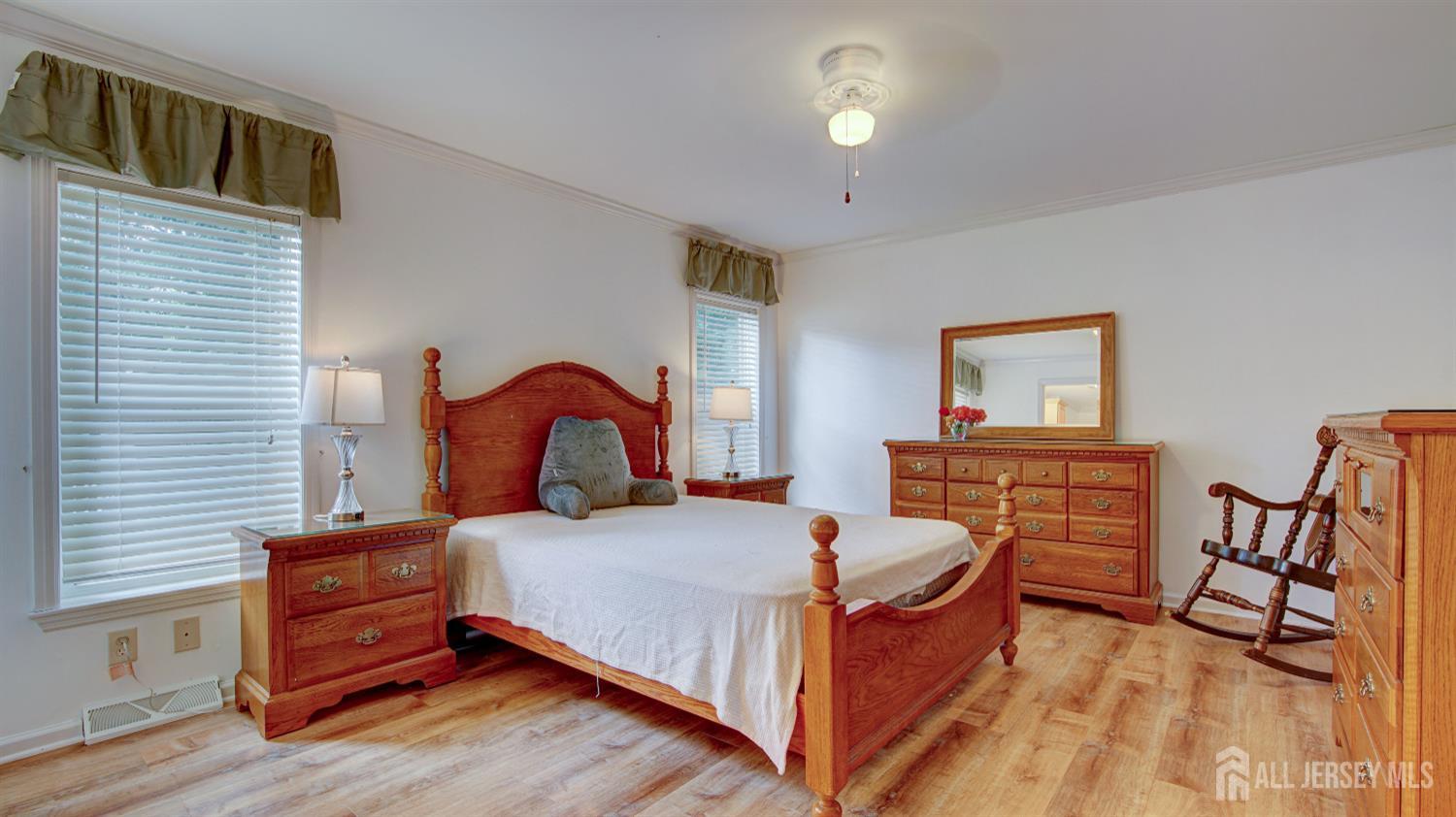 287 Woods Edge Court, Spotswood, NJ, 08884 image 27