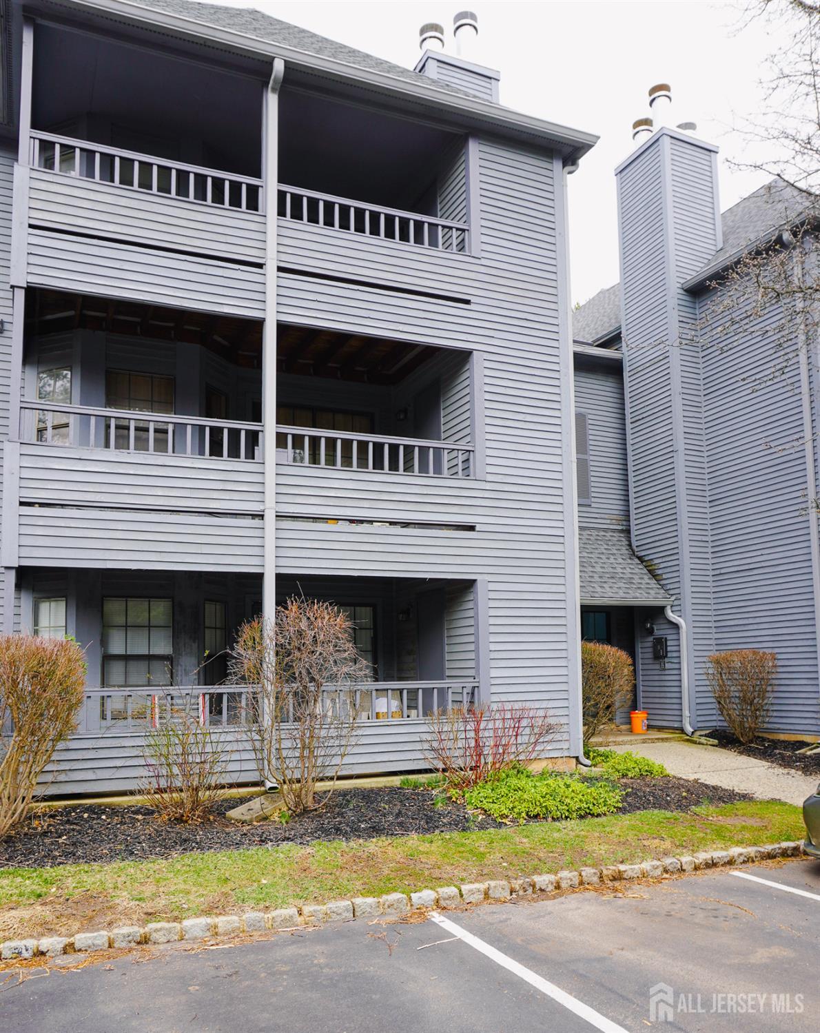 809 Woodhaven Drive, Edison, NJ, 08817 image 23