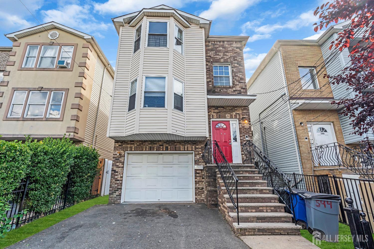 544 Broadway, Elizabeth, NJ, 07206