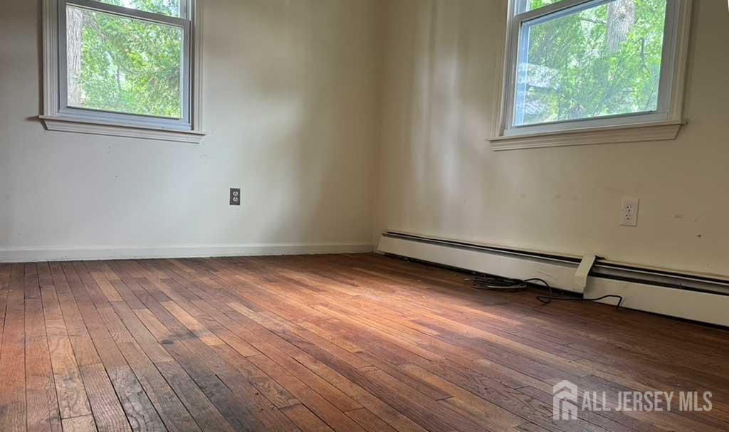 212 Middlesex Avenue Image 5