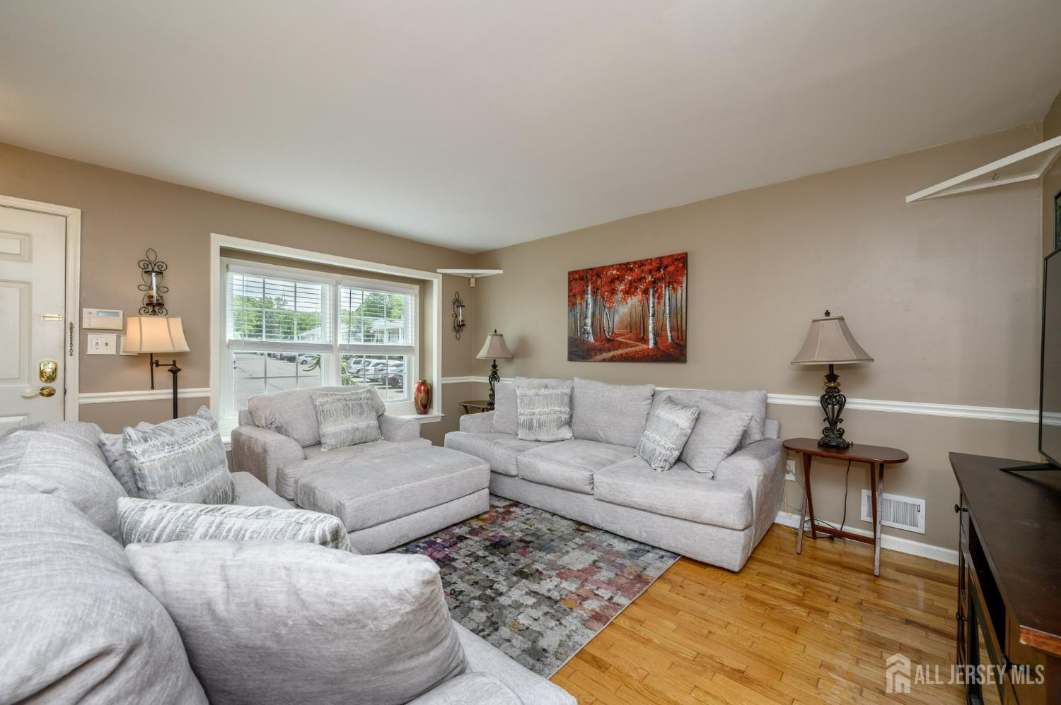 431 Gambocz Court Image 4