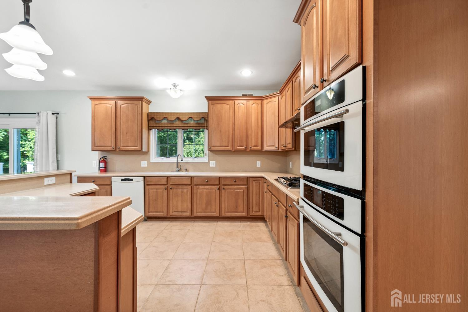 2 Treetops Drive, Monroe, NJ, 08831 image 18
