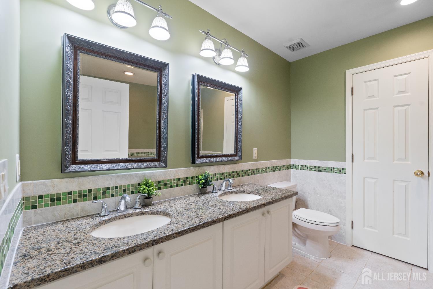 403 Canterbury Way, South Brunswick, NJ, 08540 image 31