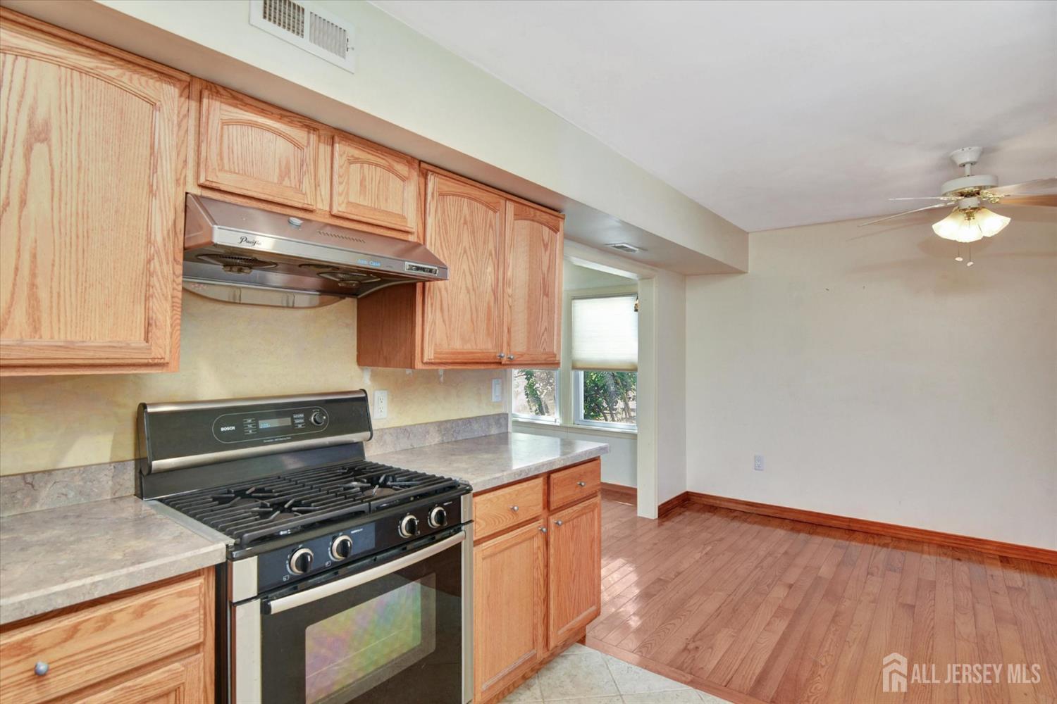 2 Maine Court B, Old Bridge, NJ, 07747 image 8