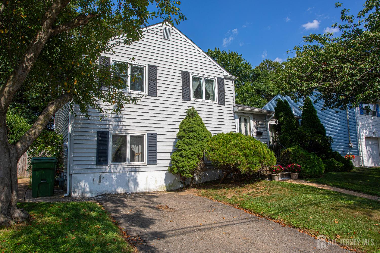 94 Albert Drive, Sayreville, NJ, 08859