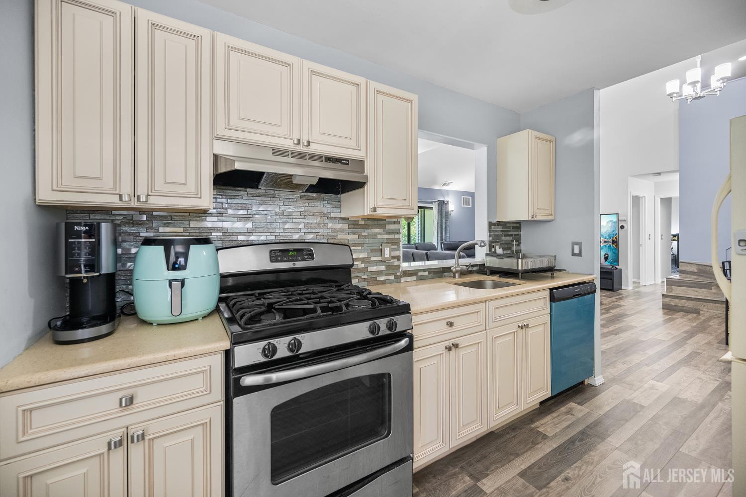 1904 bayhead Drive, Parlin, NJ, 08859 image 8