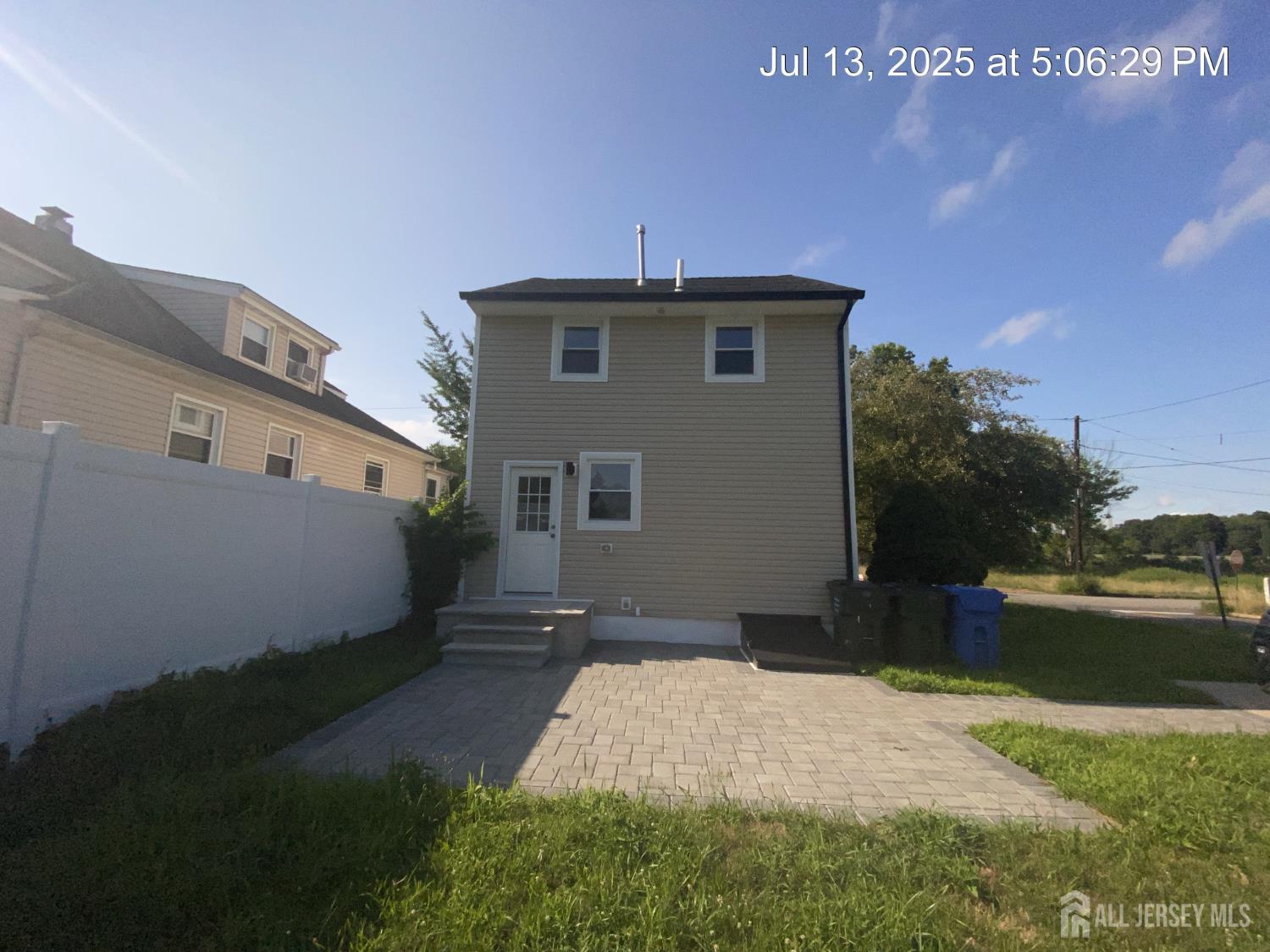 15 Wedgewood Avenue Image 2