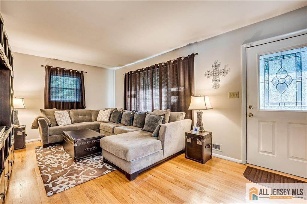 20 Melville Road, Edison, NJ, 08817 image 6