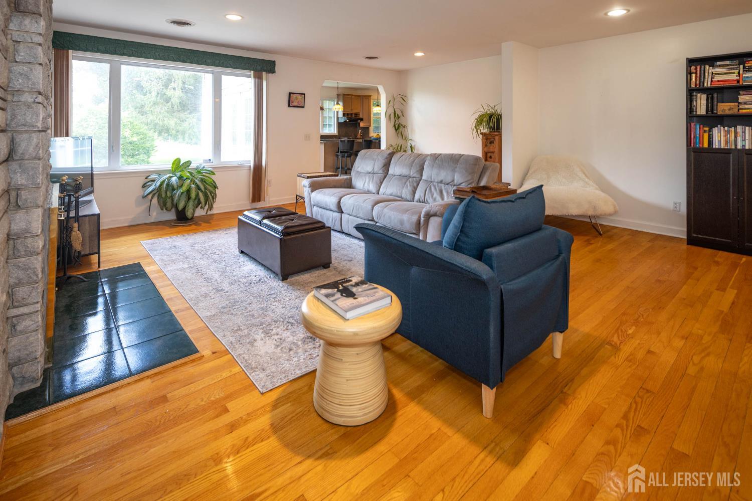 294 Fresh Pond Road Image 5