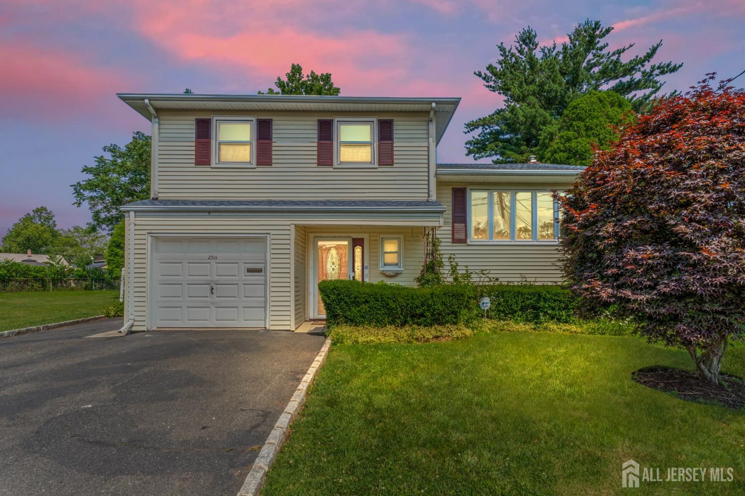 2315 De Sisto Drive, Rahway, NJ, 07065