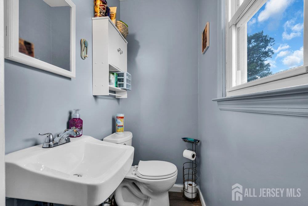 557 Howard Avenue, Middlesex, NJ, 08846 image 9