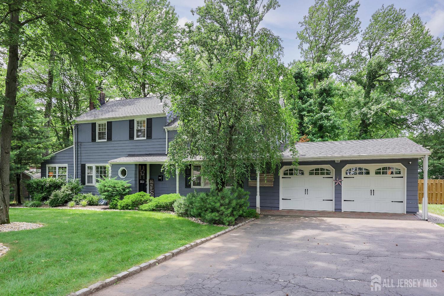 70 Surrey Lane, Woodbridge Proper, NJ, 07067