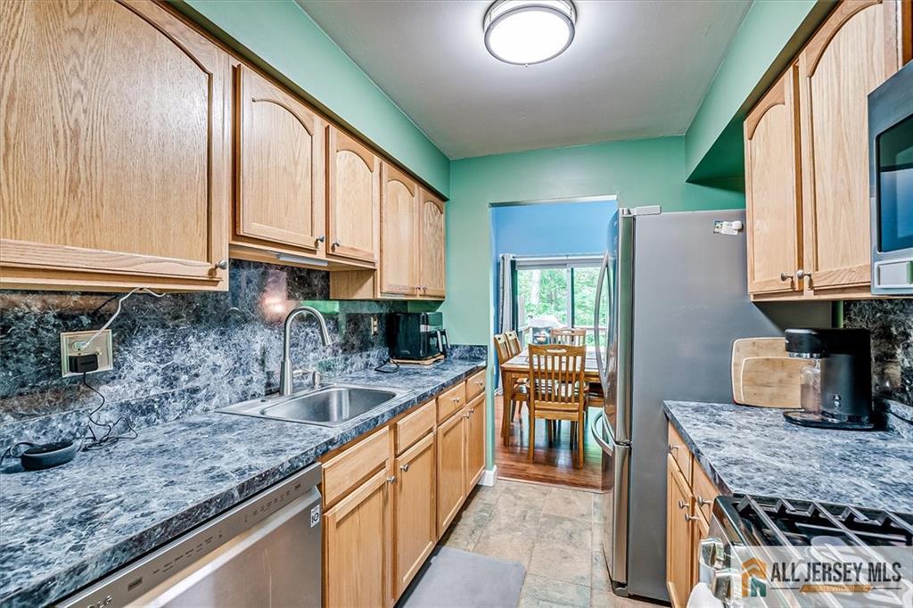 76 Letts Court 167, Old Bridge, NJ, 07747 image 9