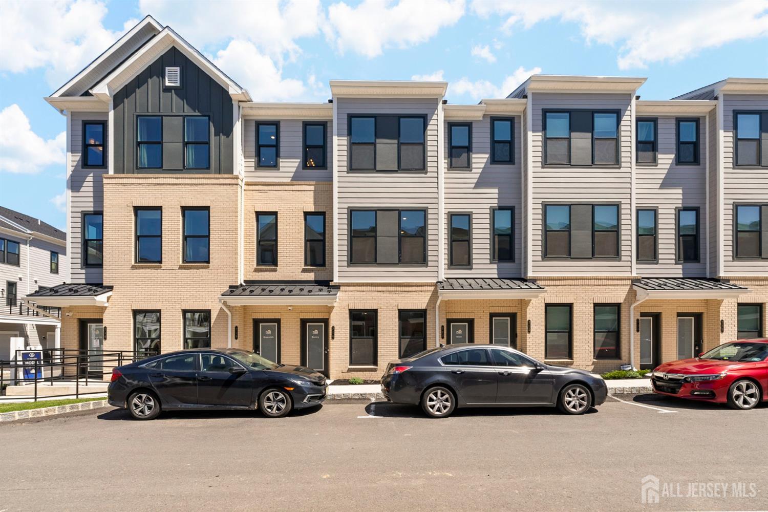 1306 Parker Boulevard Image 2