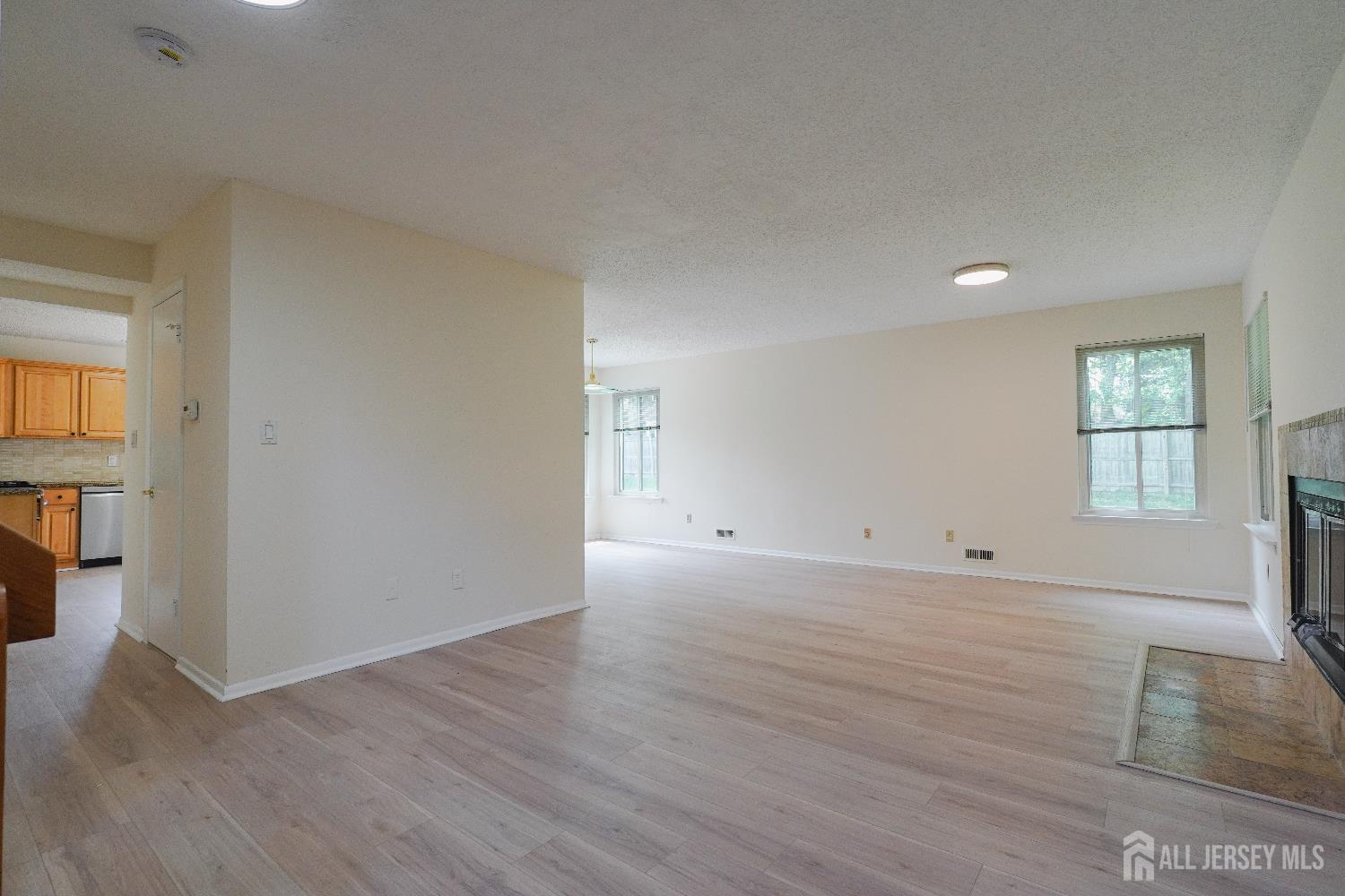 14 Carriage Place, Edison, NJ, 08820 image 7