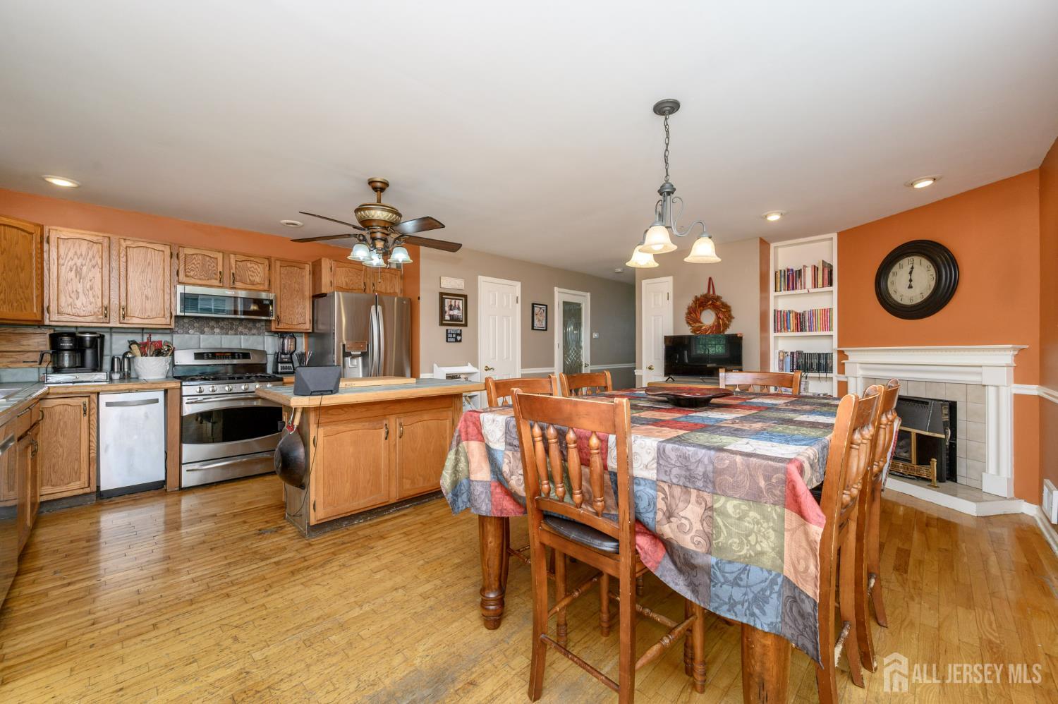 431 Gambocz Court, South Brunswick, NJ, 08852 image 15