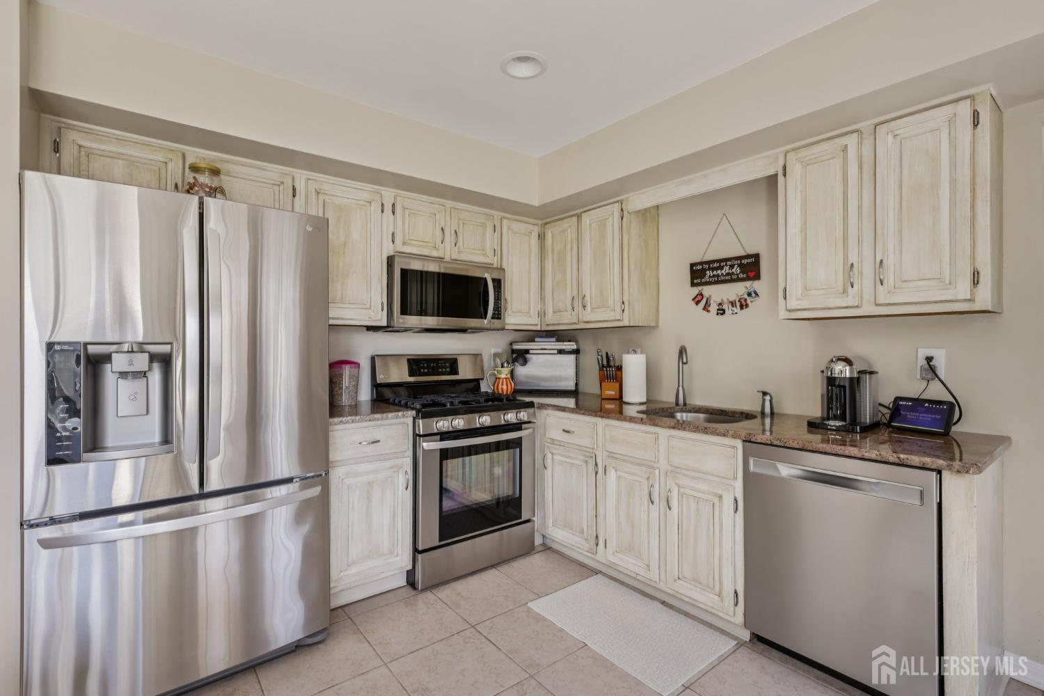 6 E Wintergreen Avenue, Edison, NJ, 08820 image 14