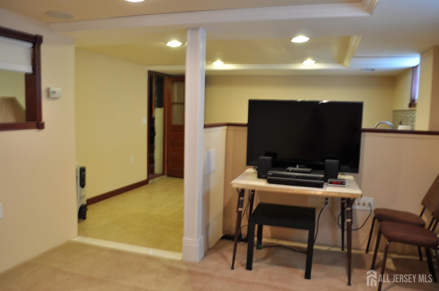 133 Howard Street, Perth Amboy, NJ, 08861 image 25