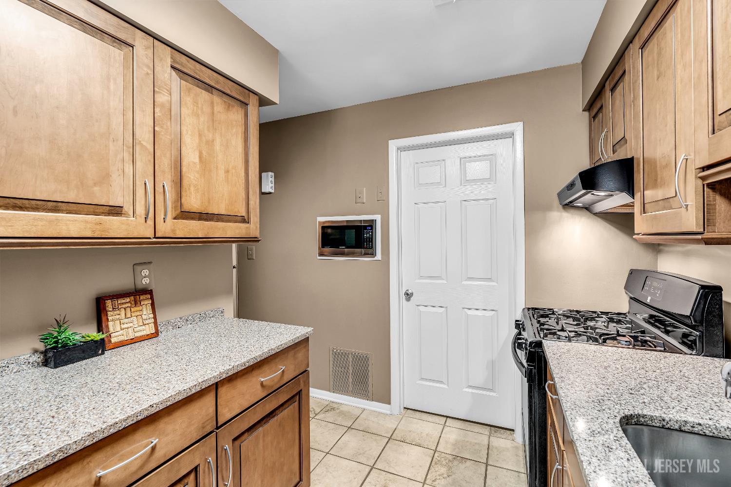 123 LEXINGTON Circle, Old Bridge, NJ, 07747 image 16