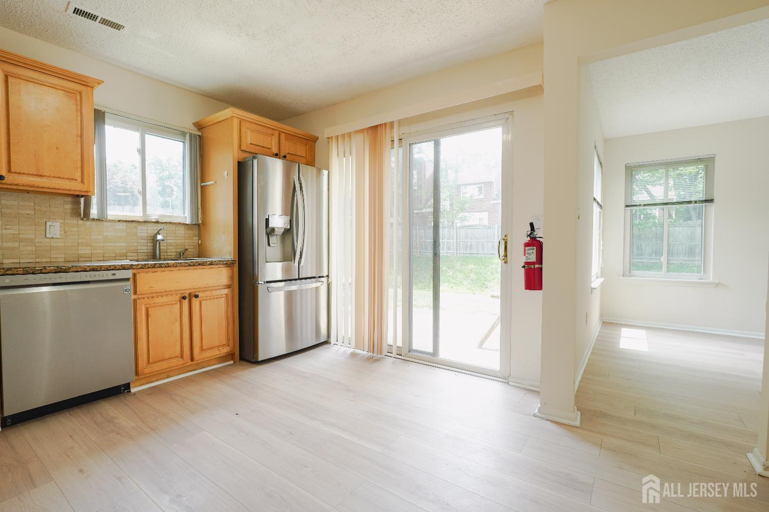 14 Carriage Place, Edison, NJ, 08820 image 16