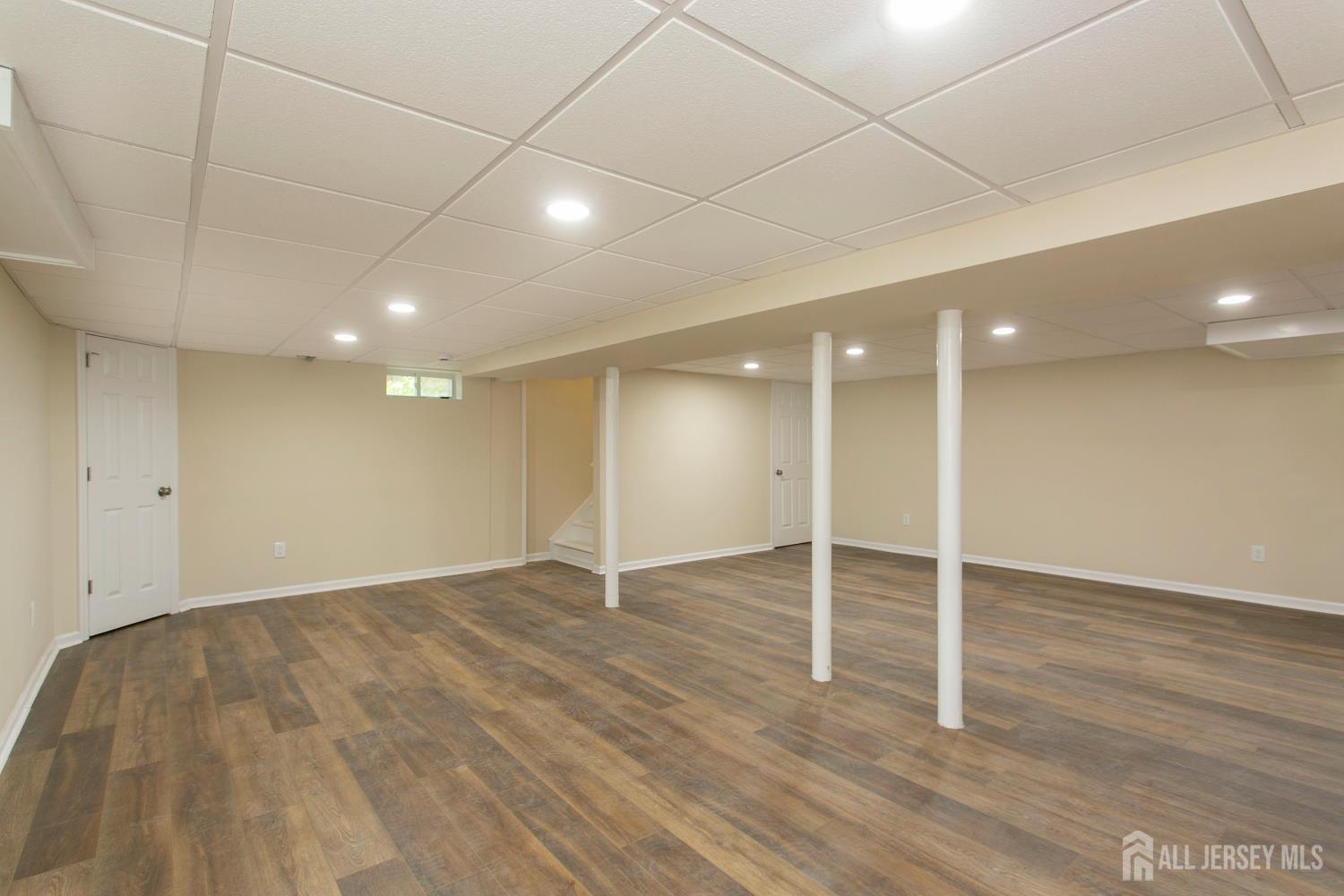 15 Bradley Drive, Edison, NJ, 08817 image 31