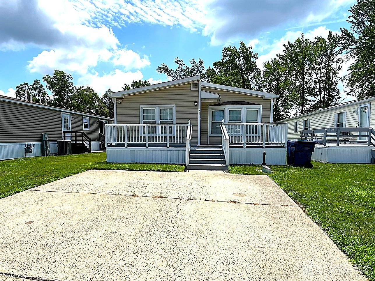 71 Dickens Road Image 2