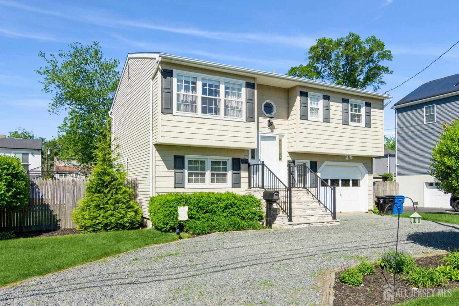 637 Bray Avenue Image 2