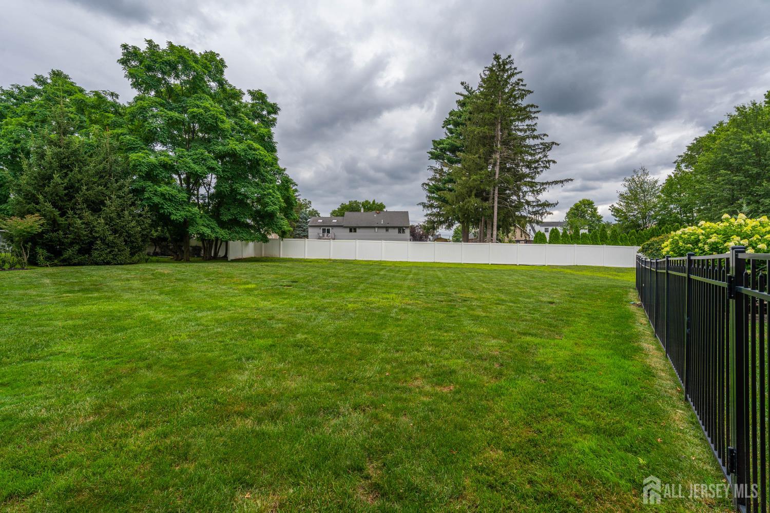31 Runnymede Road, Colonia, NJ, 07067 image 36