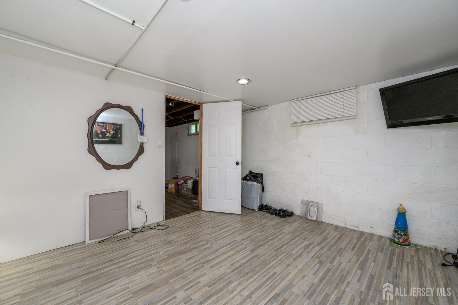 11 Weamaconk Drive, Englishtown, NJ, 07726 image 28