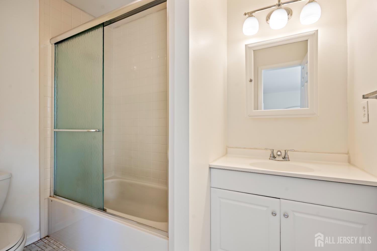7 Letts Court, East Brunswick, NJ, 08816 image 11