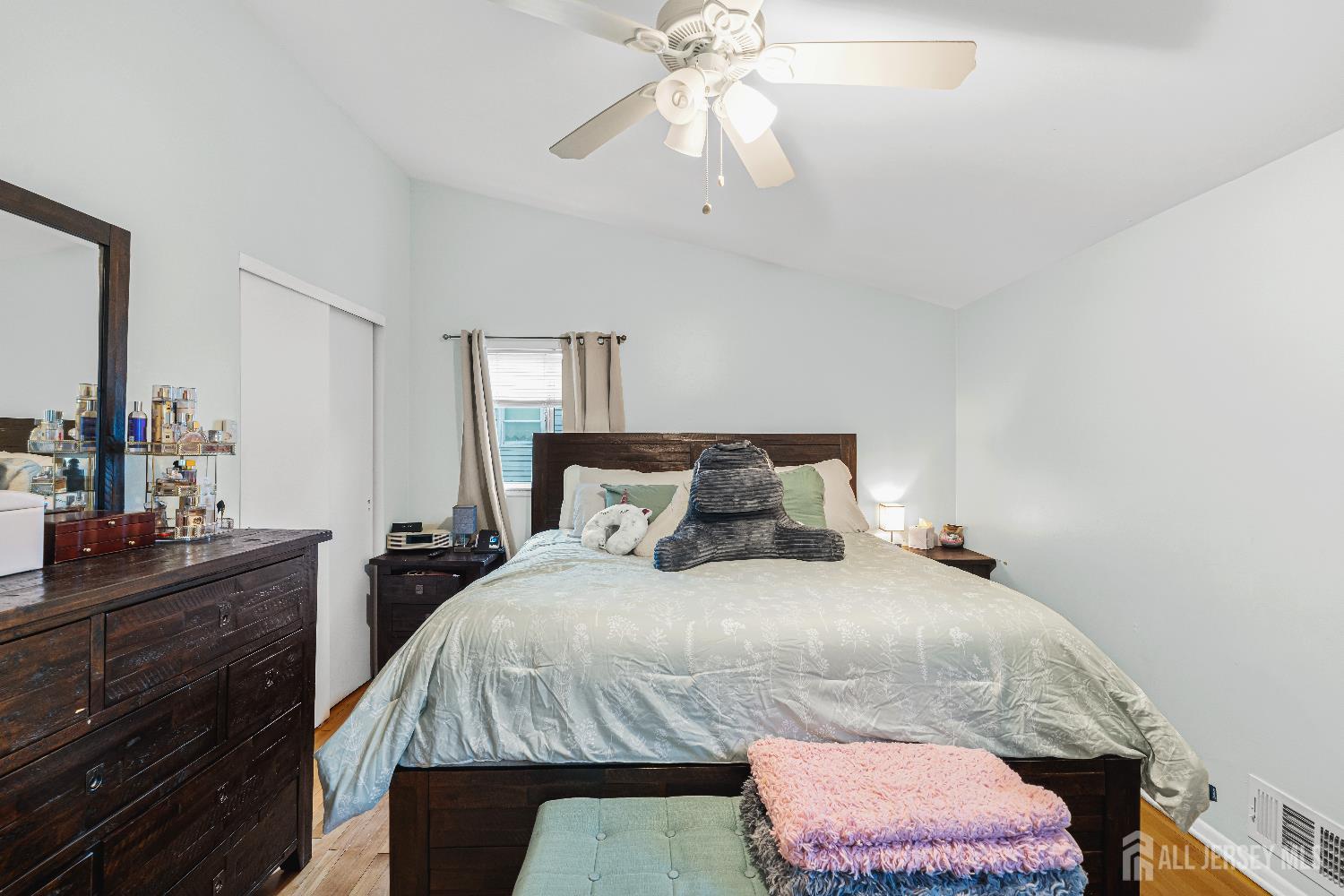 17 York Street, Old Bridge, NJ, 08857 image 32