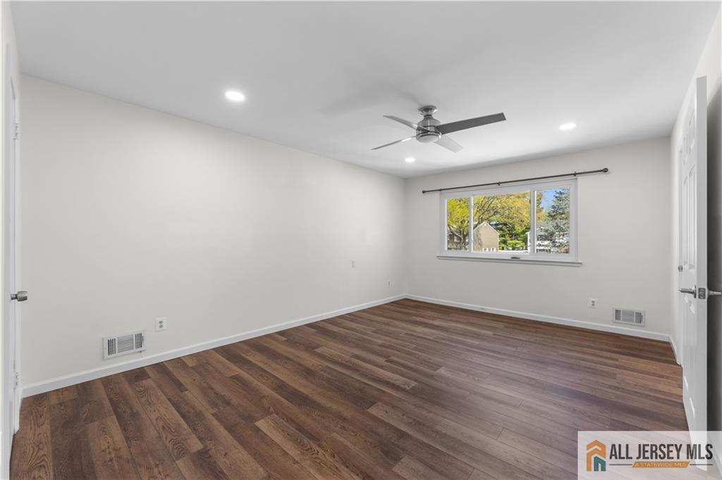 77 Larry Court, South Brunswick, NJ, 08810 image 23