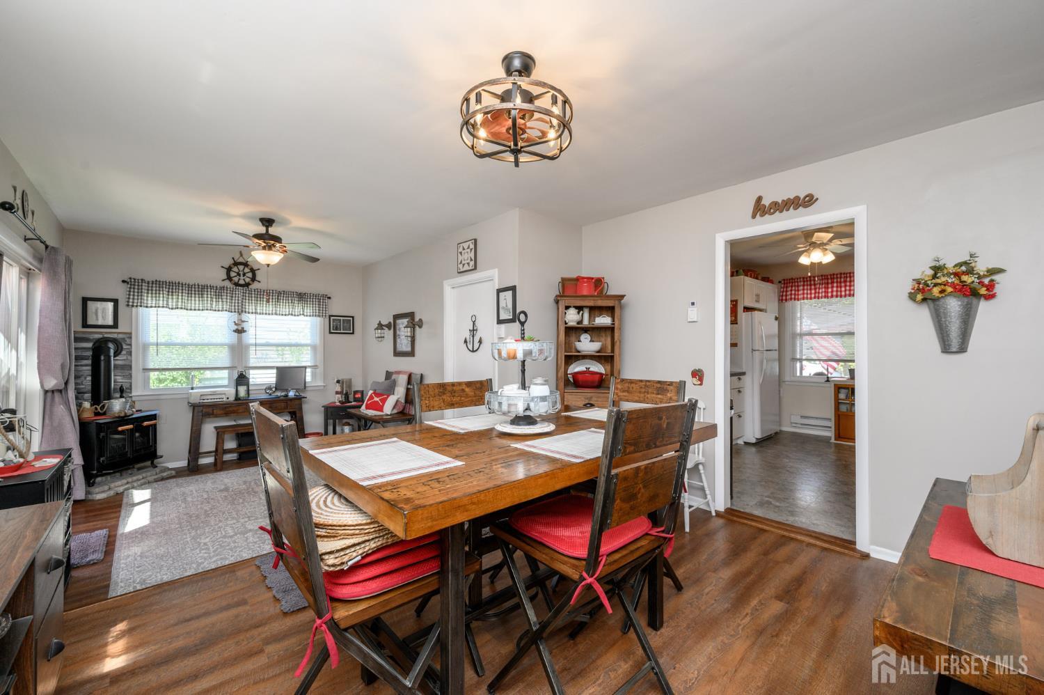 37 S Chestnut Avenue, Whiting, NJ, 08759 image 8