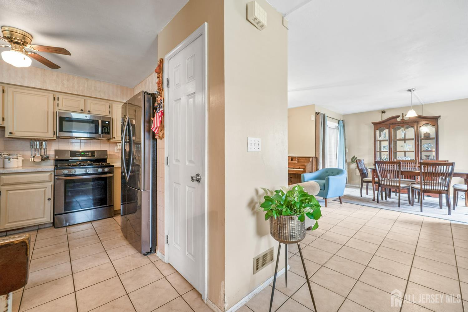 33 Marina View Drive Image 5