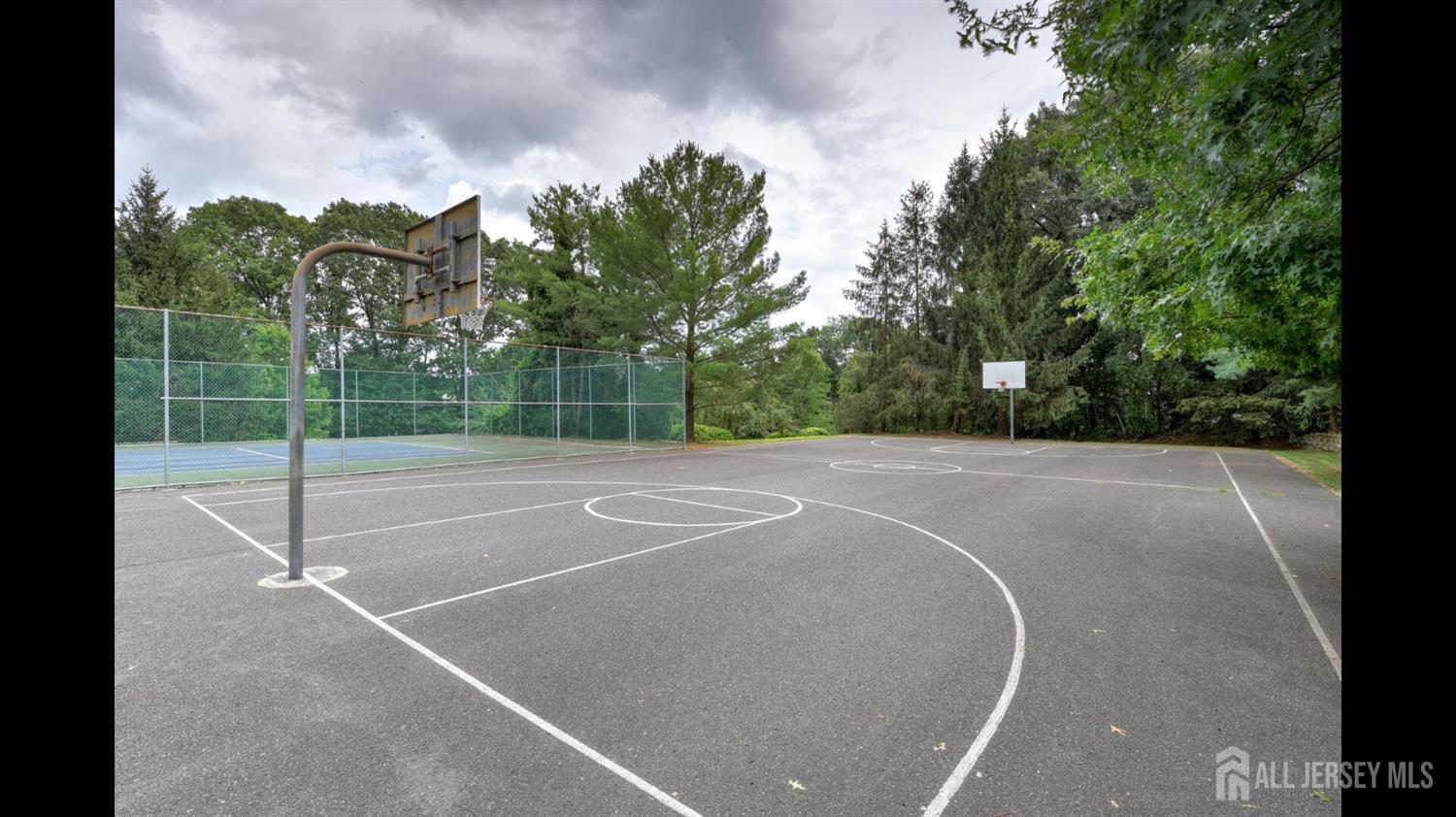 2007 Cypress Lane, East Brunswick, NJ, 08816 image 31