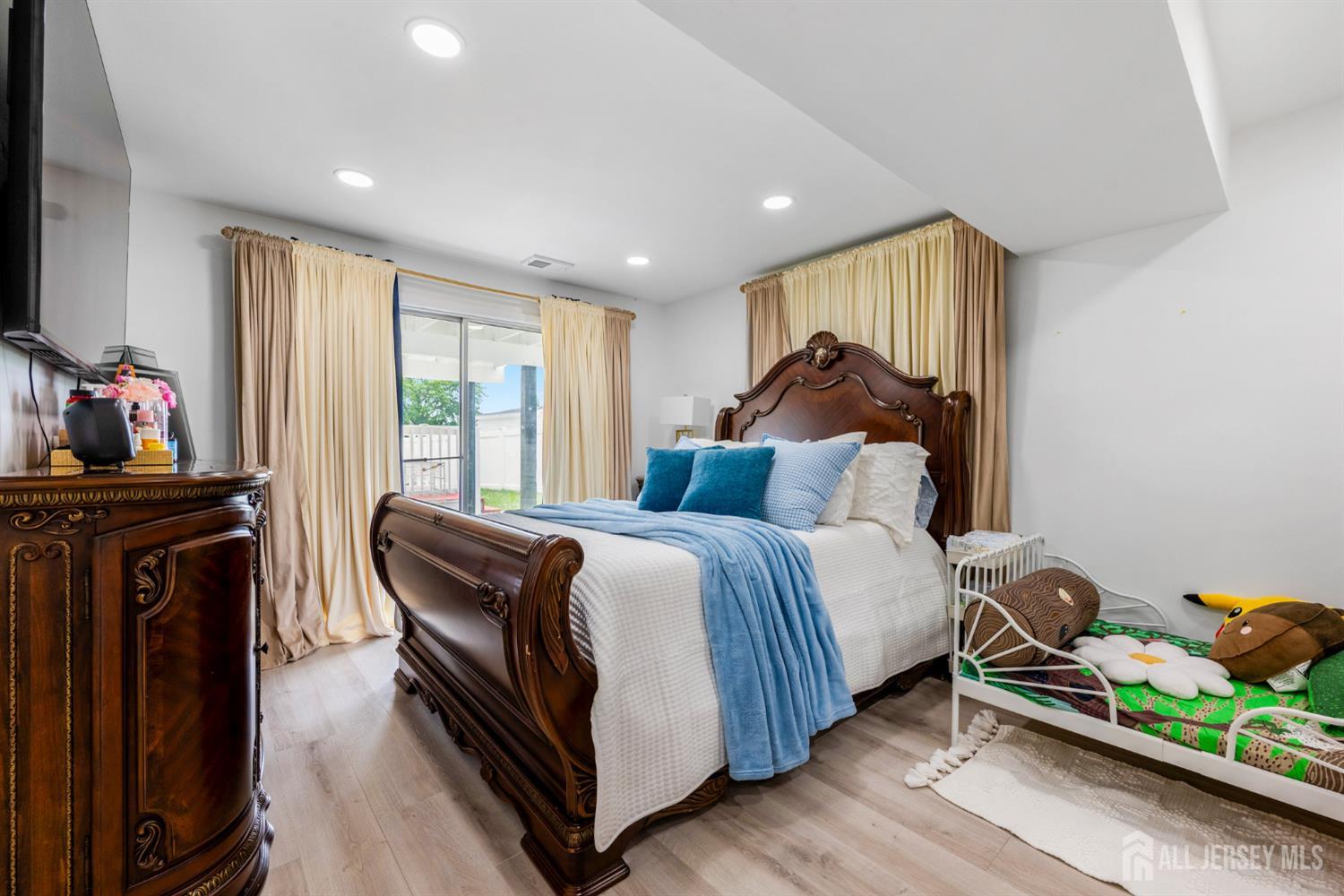 115 Vernon Way, Port Reading, NJ, 07064 image 22