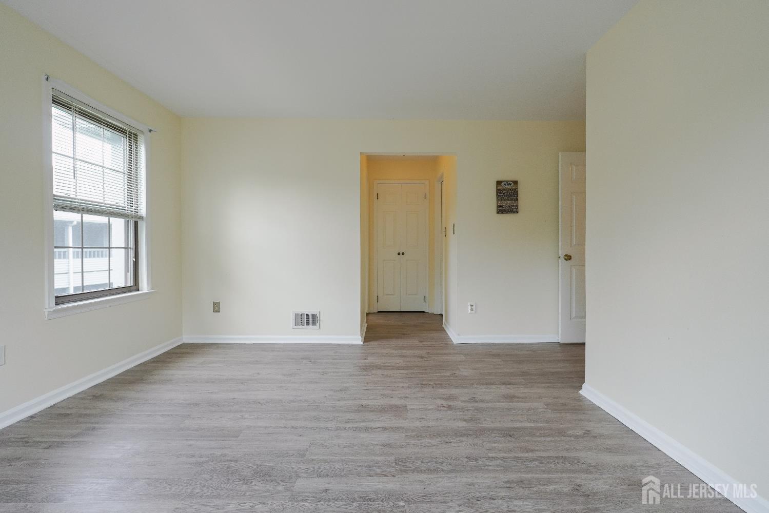 809 Woodhaven Drive, Edison, NJ, 08817 image 16