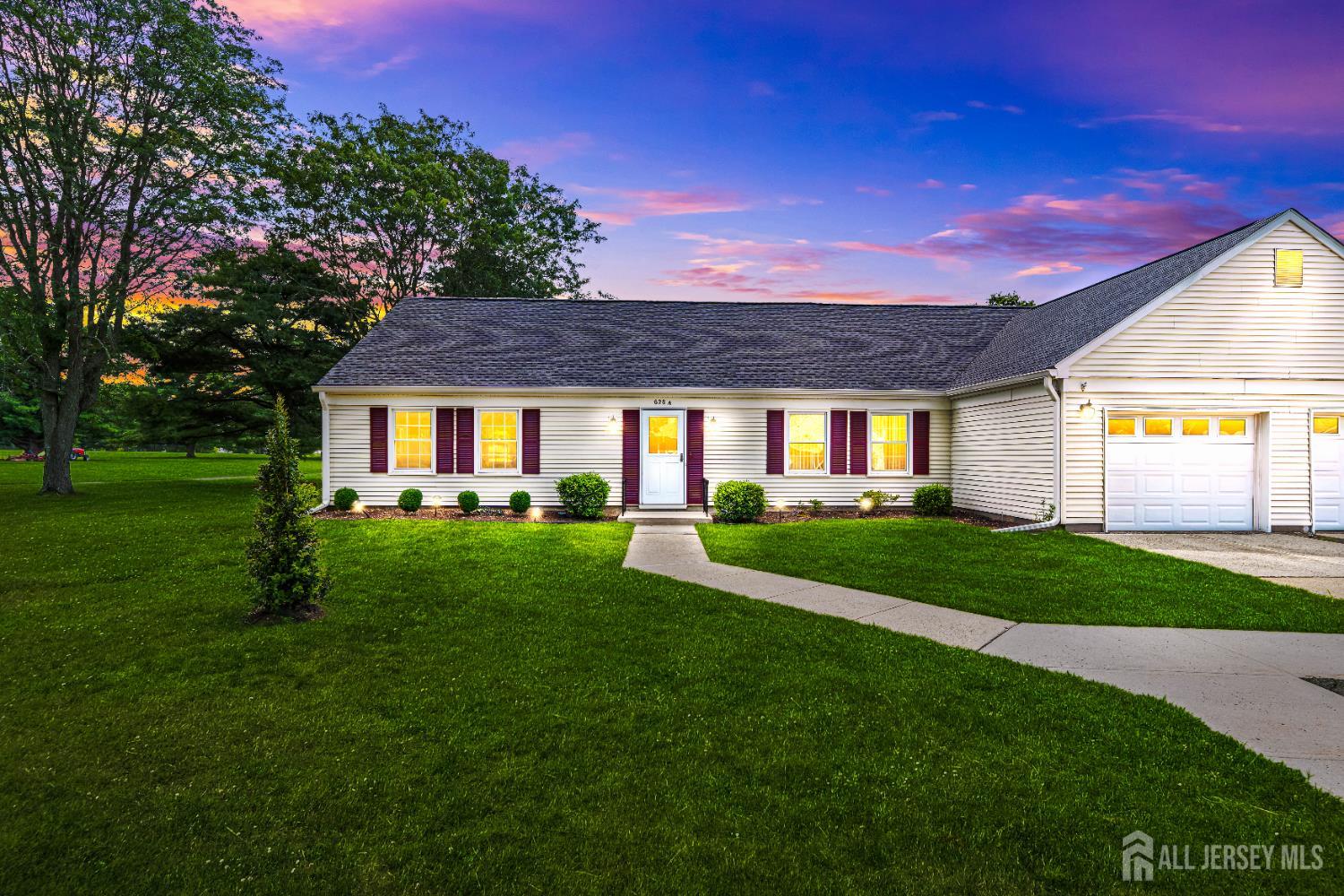 628 Windsor Way A, Monroe, NJ, 08831