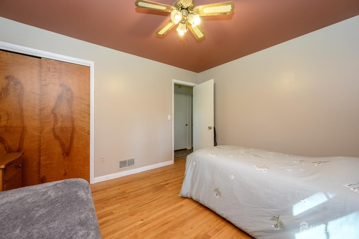 270 Ashwood Avenue, Kenilworth, NJ, 07033 image 14