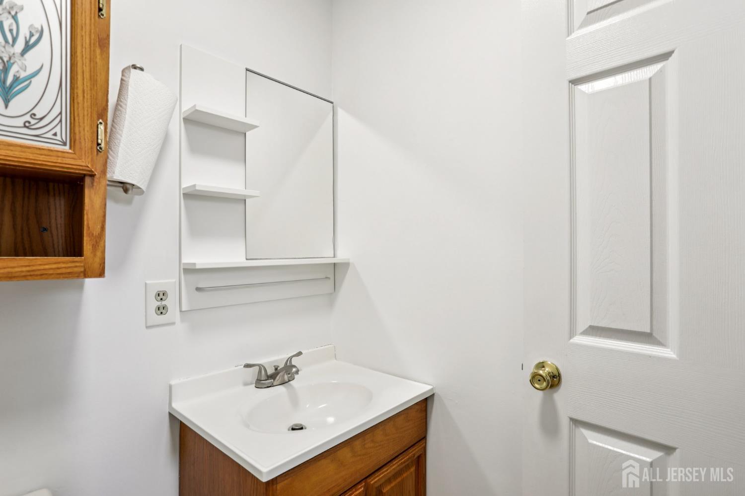 306 Holly Drive, Perth Amboy, NJ, 08861 image 10