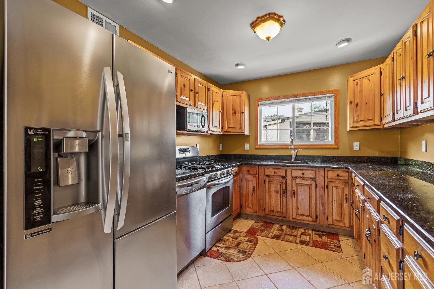 32 Glenville Road, Edison, NJ, 08817 image 13