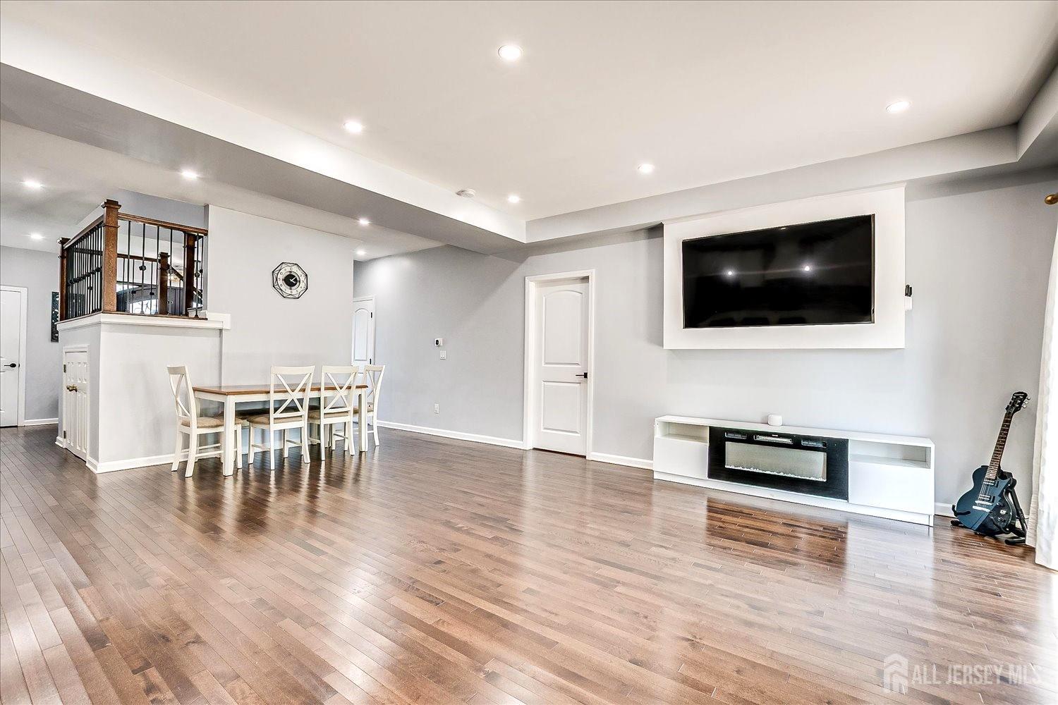 18 Rosewood Road, Edison, NJ, 08817 image 11