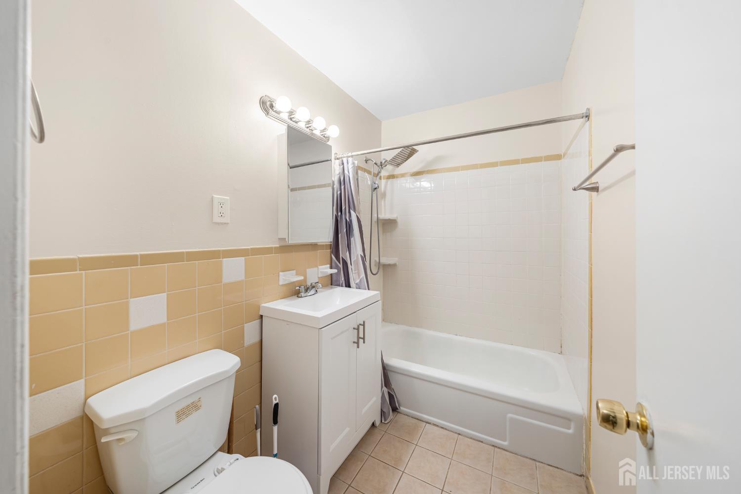 227 college Drive, Edison, NJ, 08817 image 7