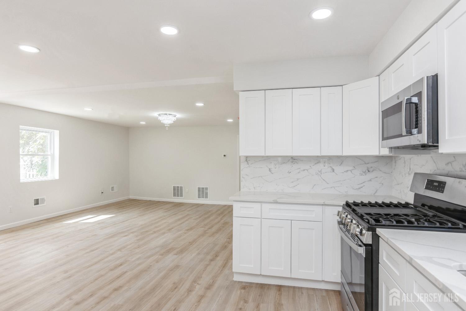 17-1/2 Thomas Street, South River, NJ, 08882 image 9