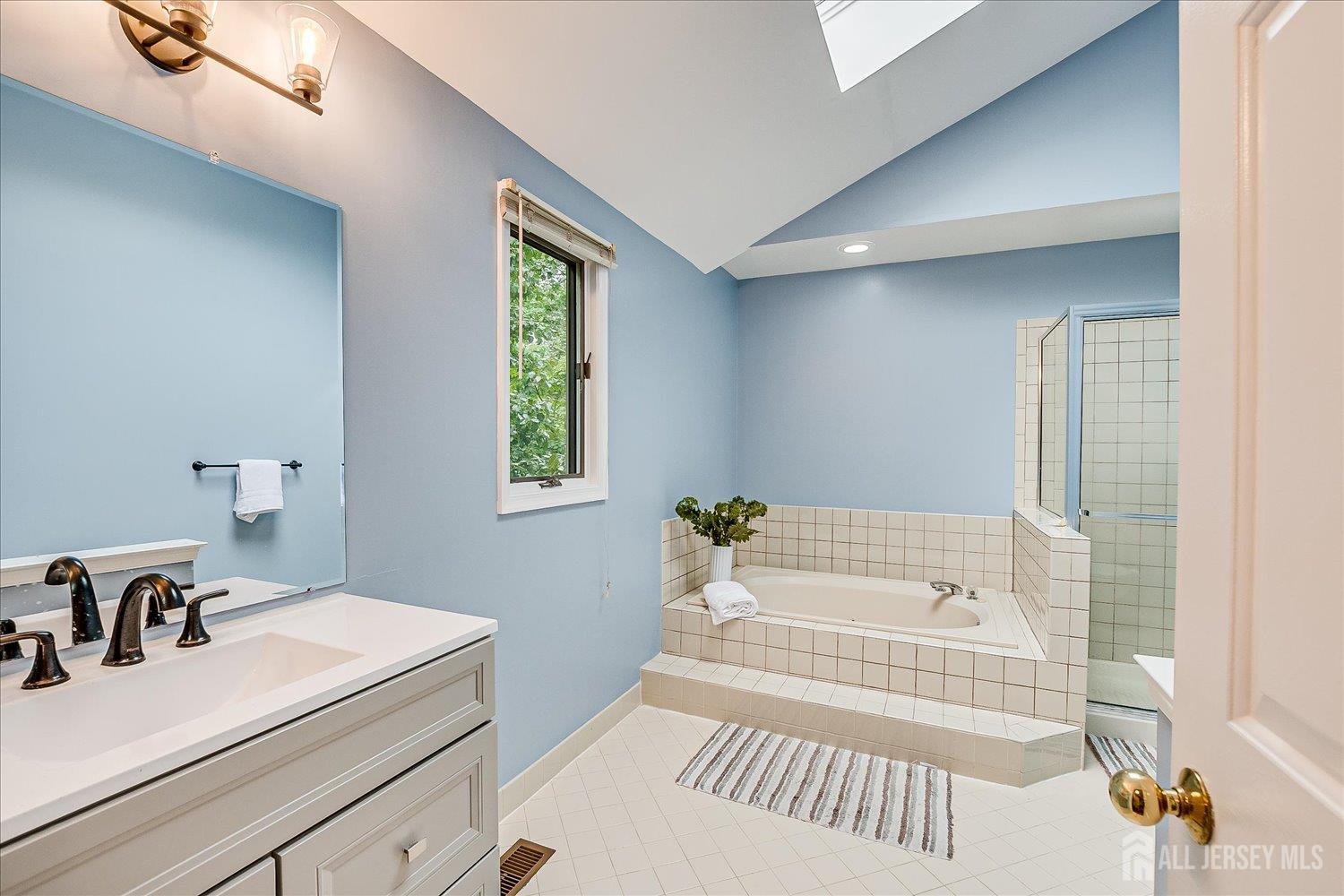 1 Hamilton Court, South Brunswick, NJ, 08824 image 43